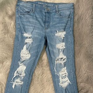 Cropped Ripped Stretch Jeans